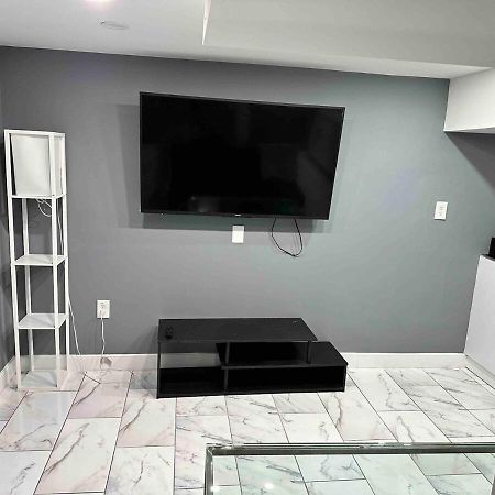Lovely Basement 1-Bedroom With Free Parking Washington Eksteriør billede