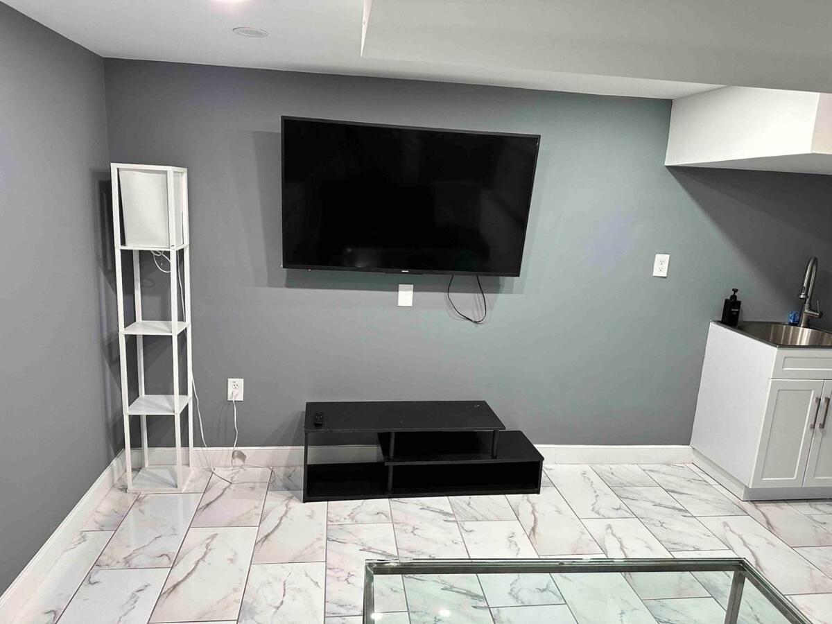 Lovely Basement 1-Bedroom With Free Parking Washington Eksteriør billede